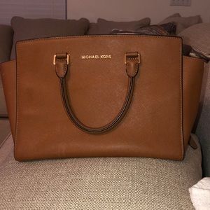 MK crossbody